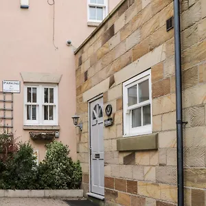 Razorbill Holiday home Whitby