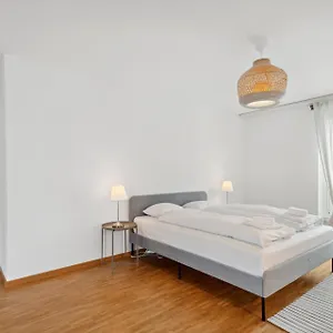Spacious Hoting Apartment Zurich